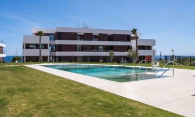 LA SABINA Apartment with pool, view of Gibraltar, just 500 m from the sea, for up to 6 people – Casares Costa